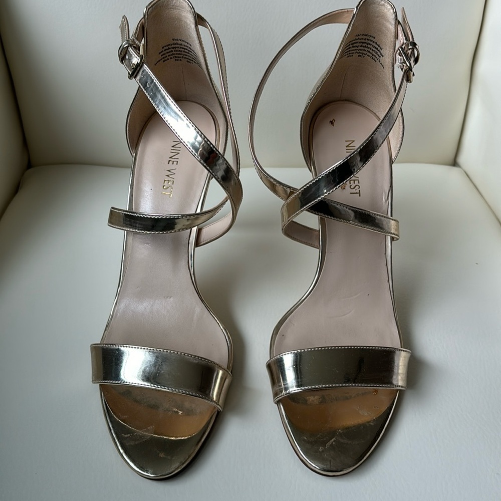 Nine West Gold Criss Cross Open Toe Shoes